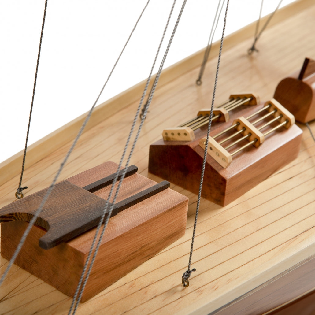 Endeavour Classic Wood