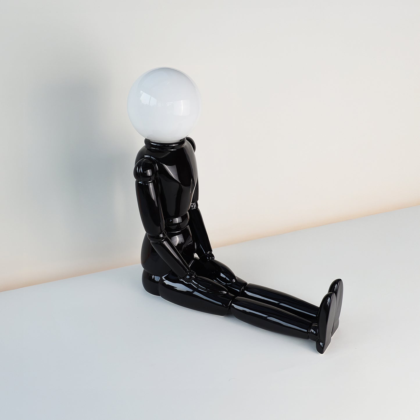 Phantom Lamp Black