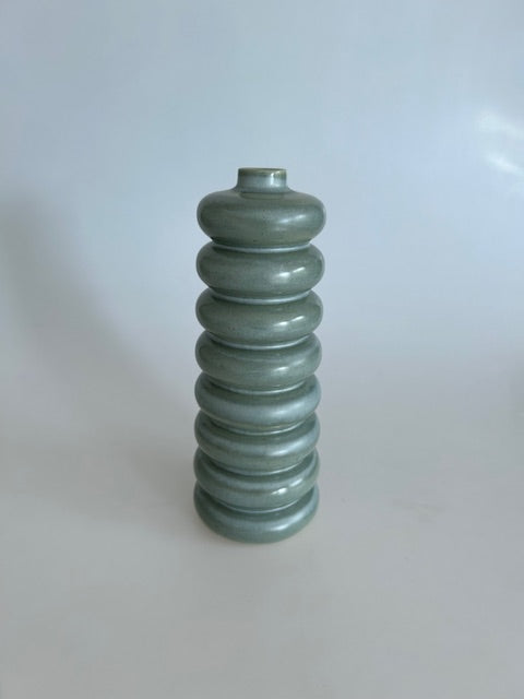 Ringed Glaze Vase – Sculpted