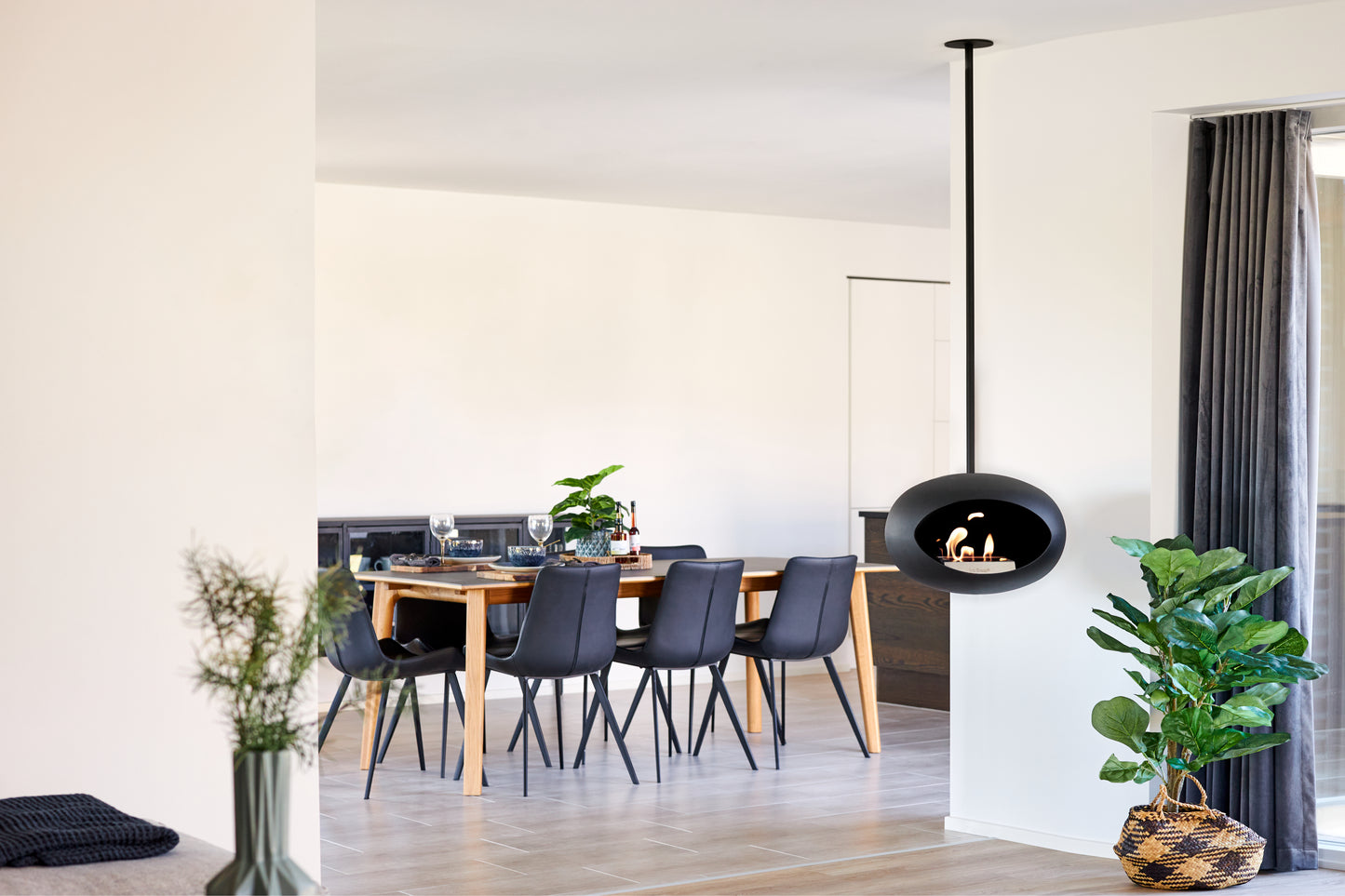 Black Sky - Black 140cm Burner