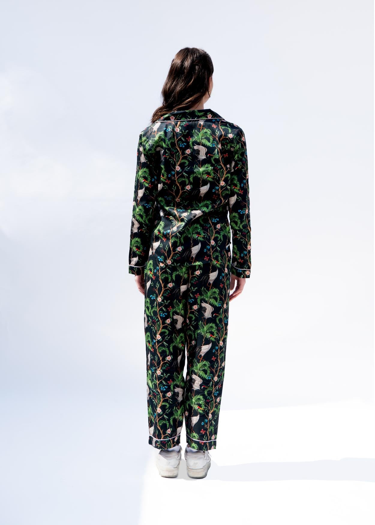 Loungewear Idle Crane