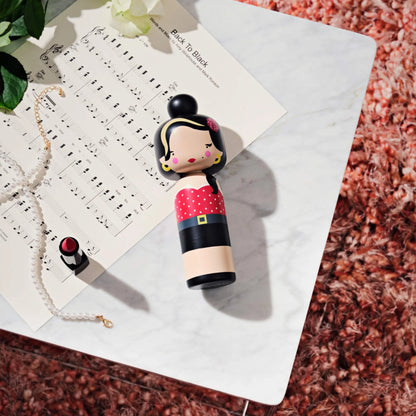 Kokeshi | Amy