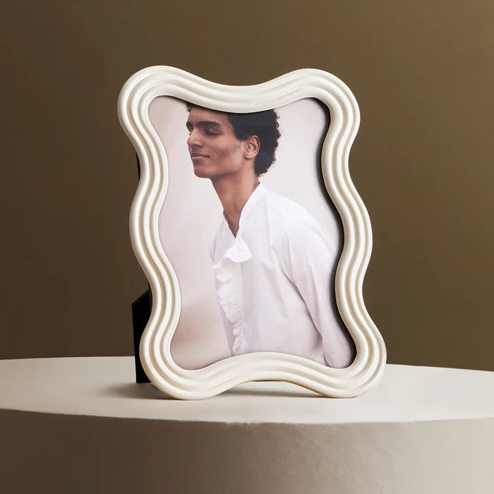 Ripple Frame - White Enamel - 8x10