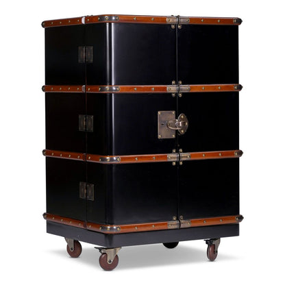 Polo Club Bar, Black