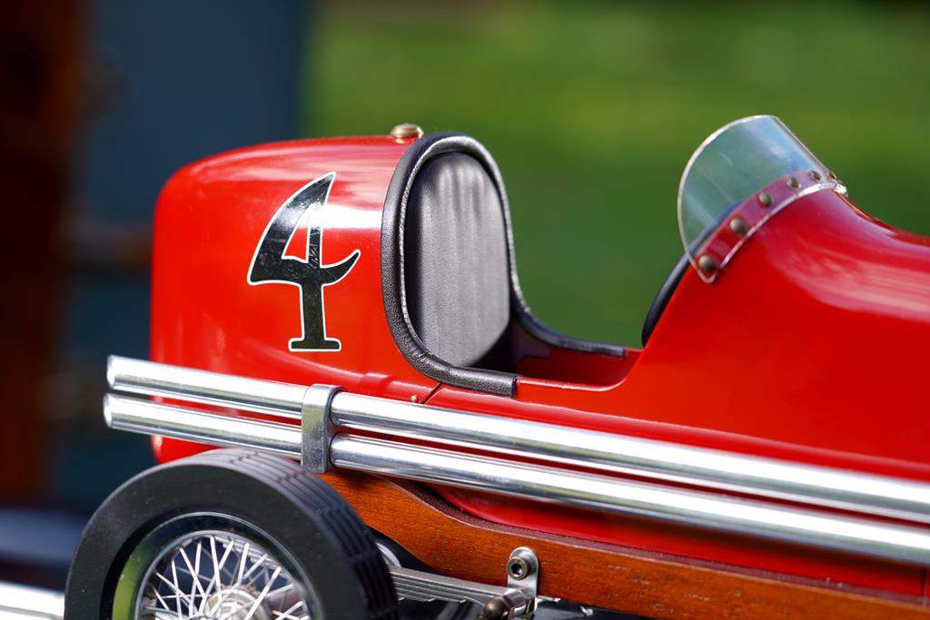 Bantam Midget, Red