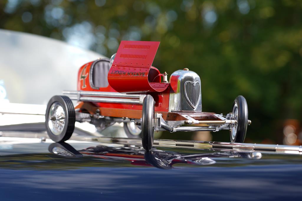 Bantam Midget, Red