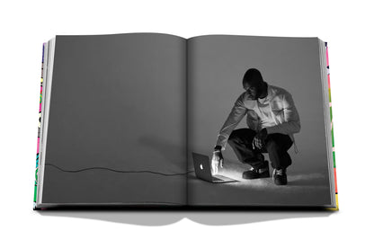 Louis Vuitton: Virgil Abloh (Classic Cartoon Cover)